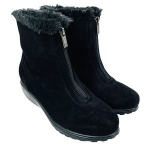 RUGGED OUTBACK Fur Trimmed Bootie Hidden Heel Black Faux Suede Womens 8